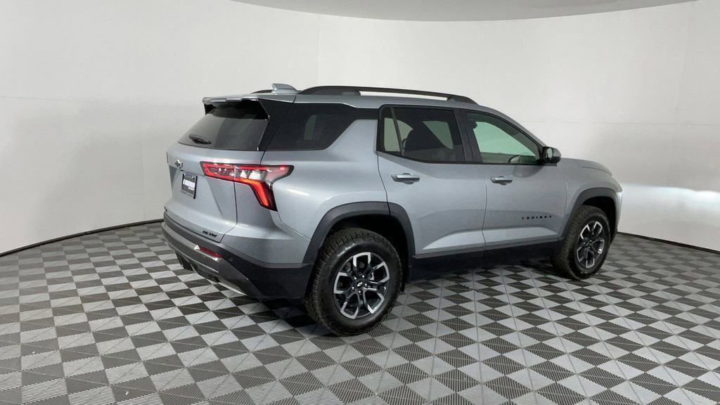 New 2025 Chevrolet Equinox ACTIV image 4