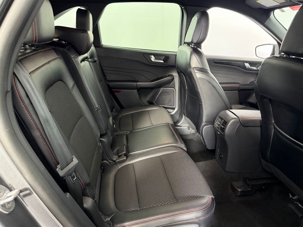 Used 2025 Ford Escape ST-Line AWD/4WD image 26