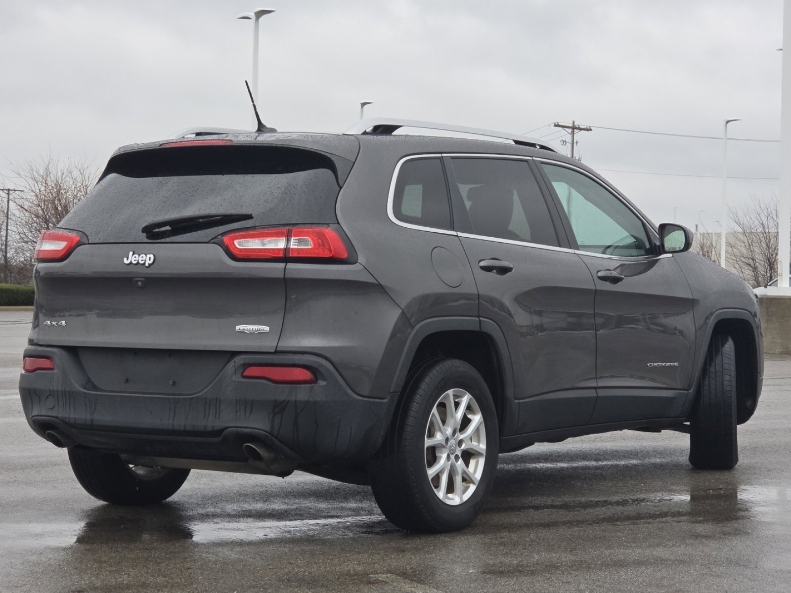 Used 2014 Jeep Cherokee Latitude w/ Comfort/Convenience Group image 17