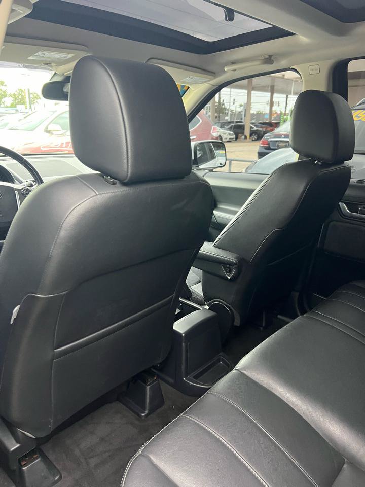 Used 2014 Land Rover LR2 AWD/4WD image 6