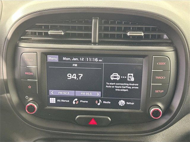 Used 2022 Kia Soul LX image 11