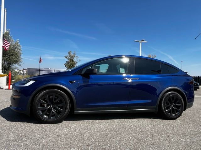 Used 2023 Tesla Model X image 2