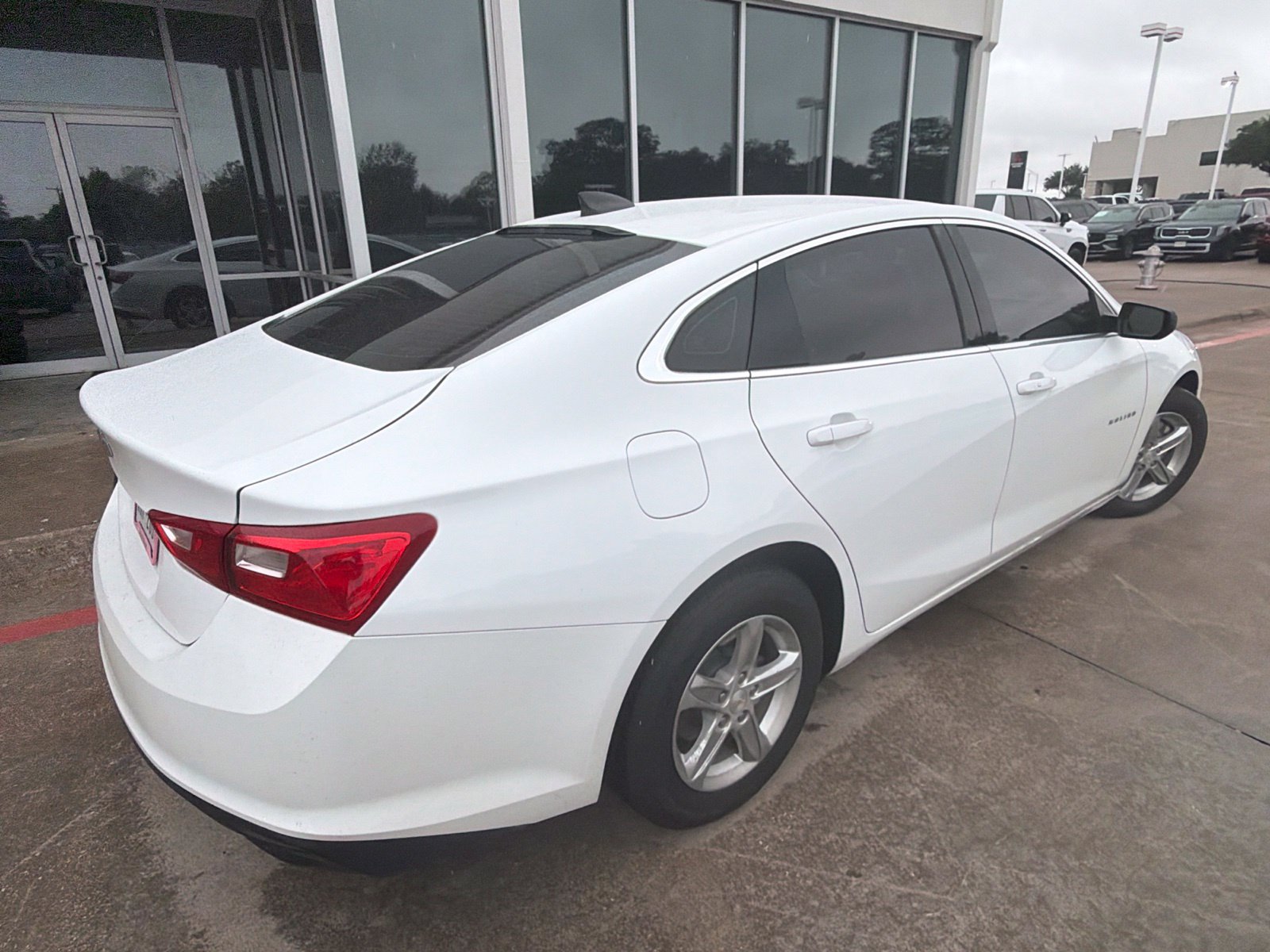 Used 2021 Chevrolet Malibu LS FWD image 5