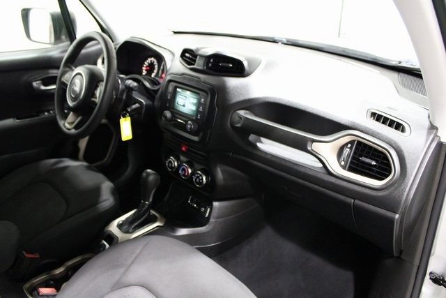 Used 2015 Jeep Renegade Sport w/ Power & Air Group image 27