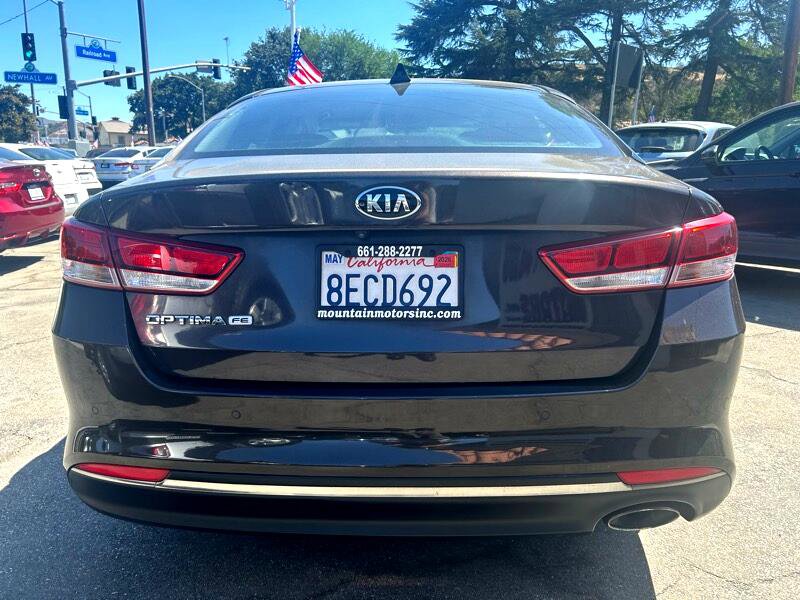 Used 2018 Kia Optima LX image 4