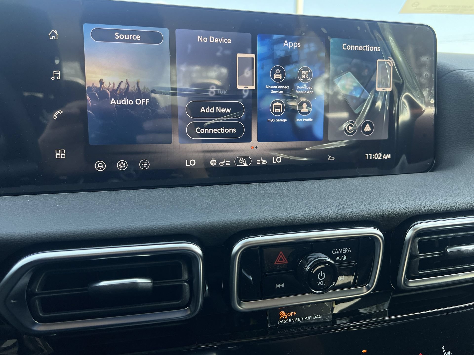 New 2026 Nissan Sentra SR w/ SR Premium Package FWD image 5