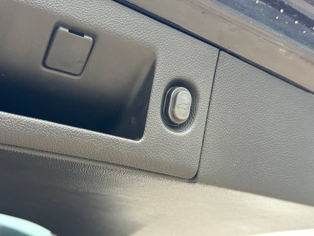 Used 2019 GMC Yukon Denali AWD/4WD image 25