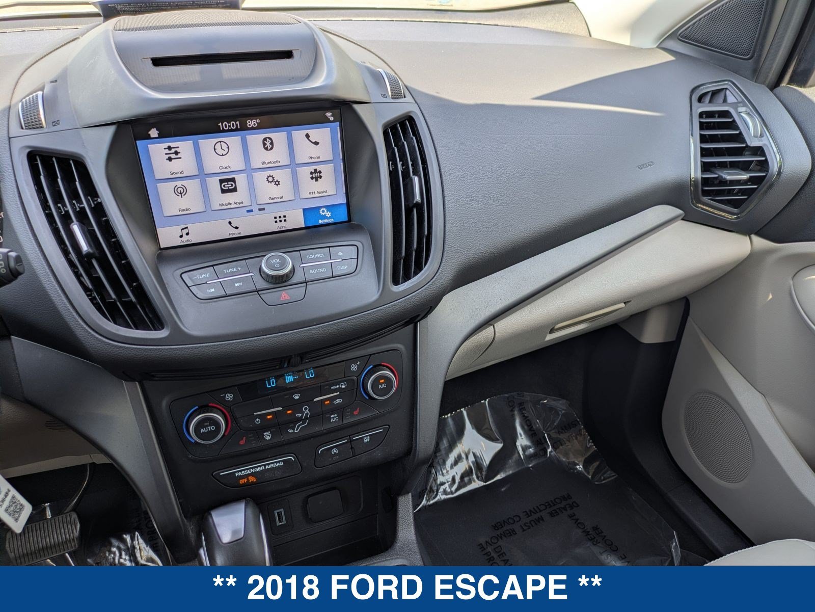 Certified 2018 Ford Escape SEL FWD image 30
