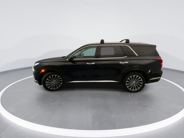 Used 2023 Hyundai Palisade Calligraphy image 3