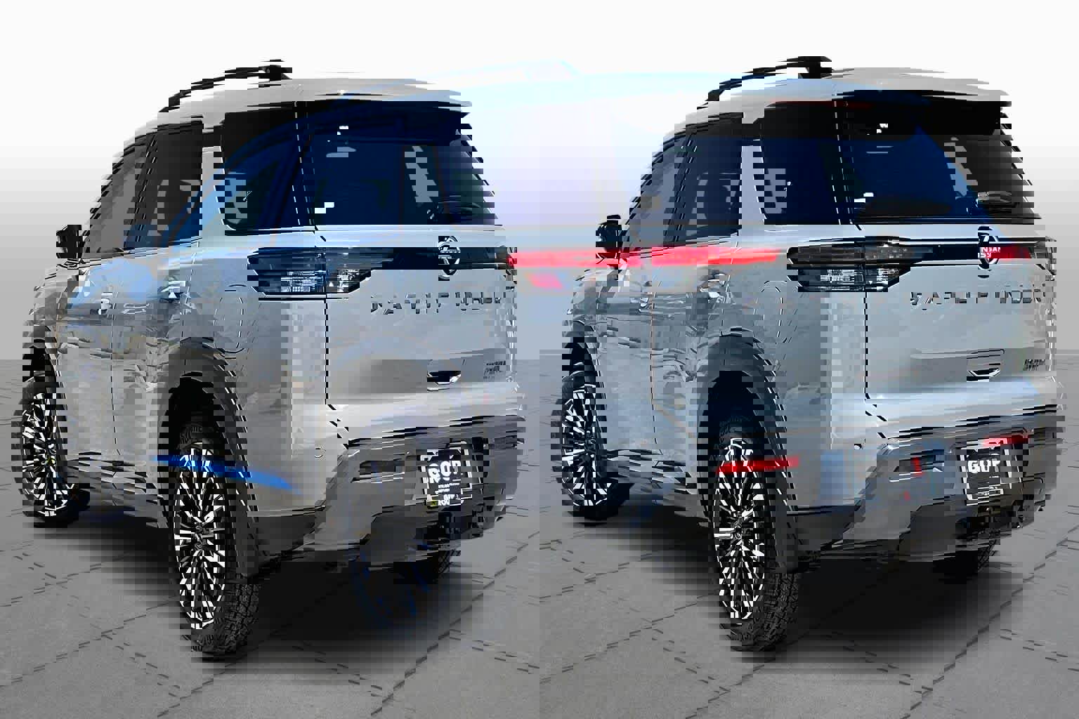 New 2026 Nissan Pathfinder Platinum image 7