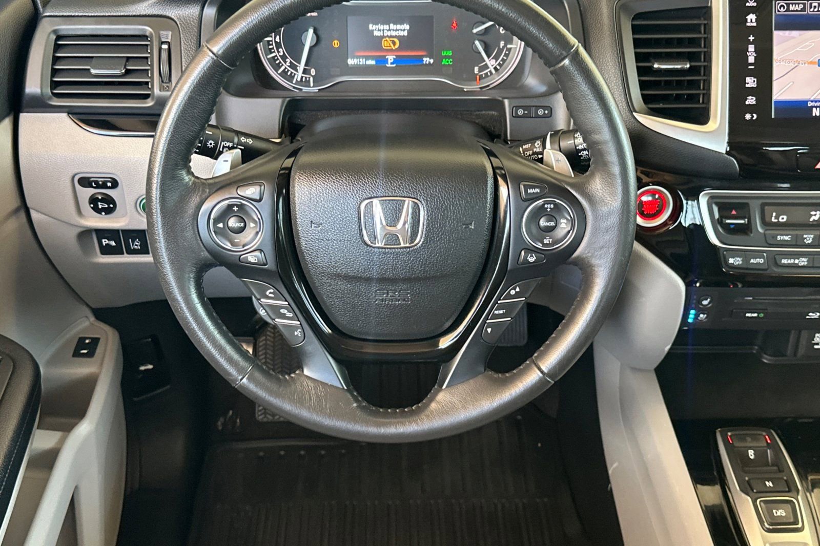 Used 2017 Honda Pilot Elite image 11
