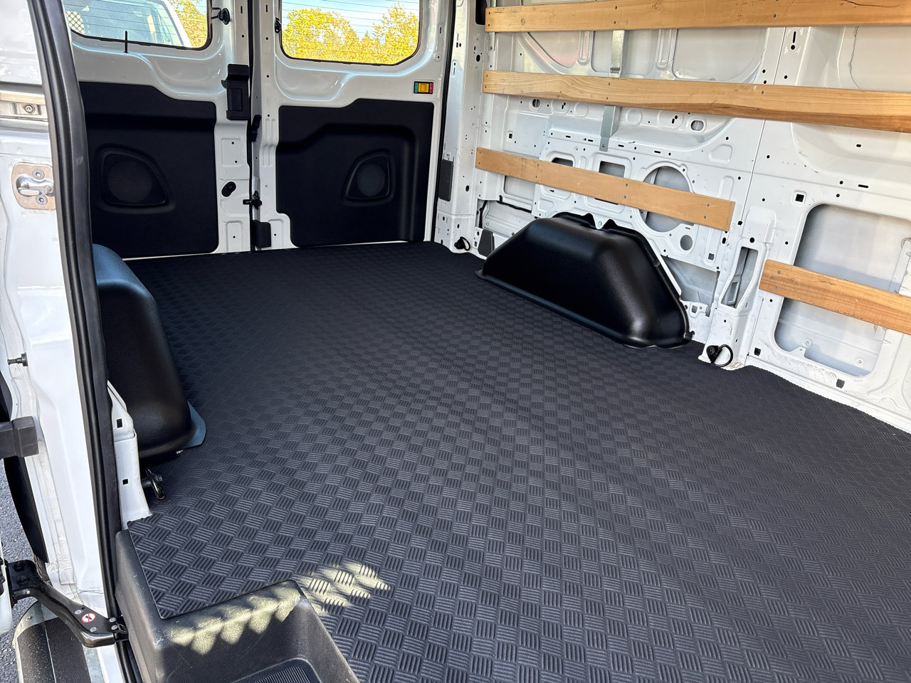 Used 2024 Ford Transit 250 Low Roof w/ Exterior Upgrade Package image 13