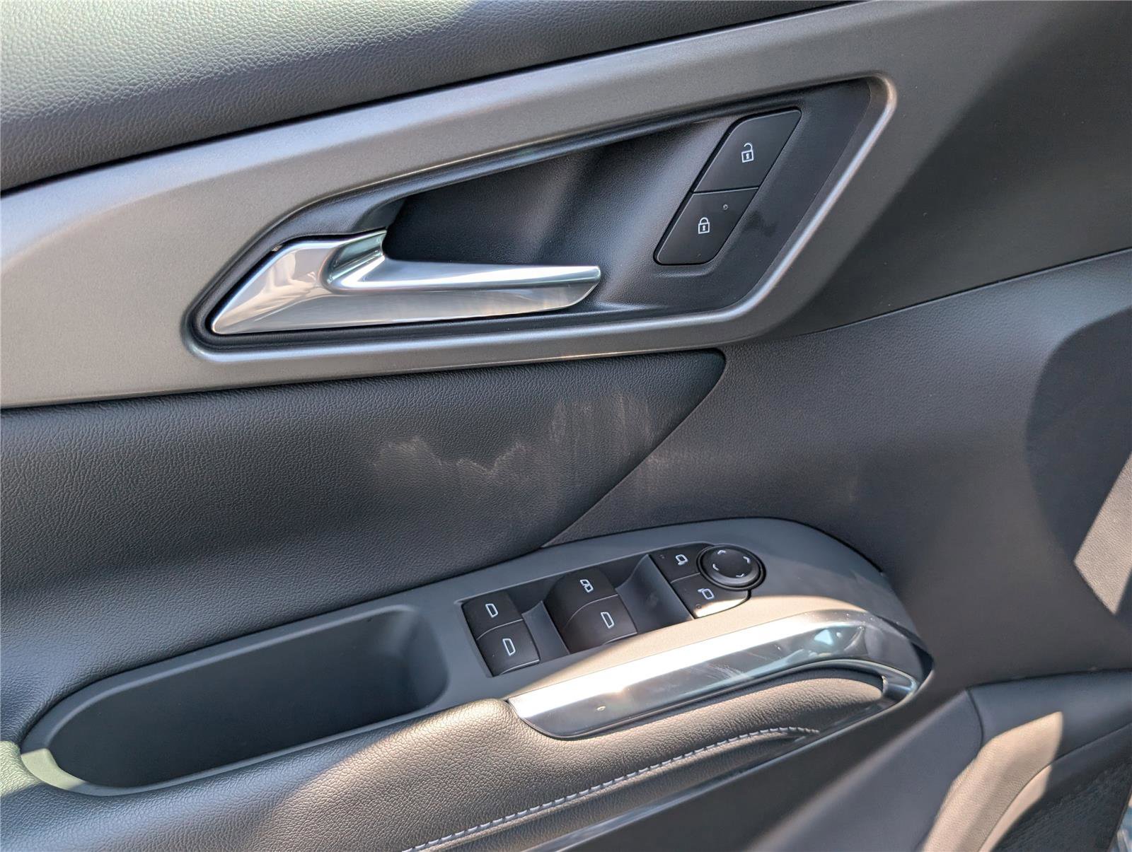 New 2026 Chevrolet Traverse LT AWD/4WD image 17