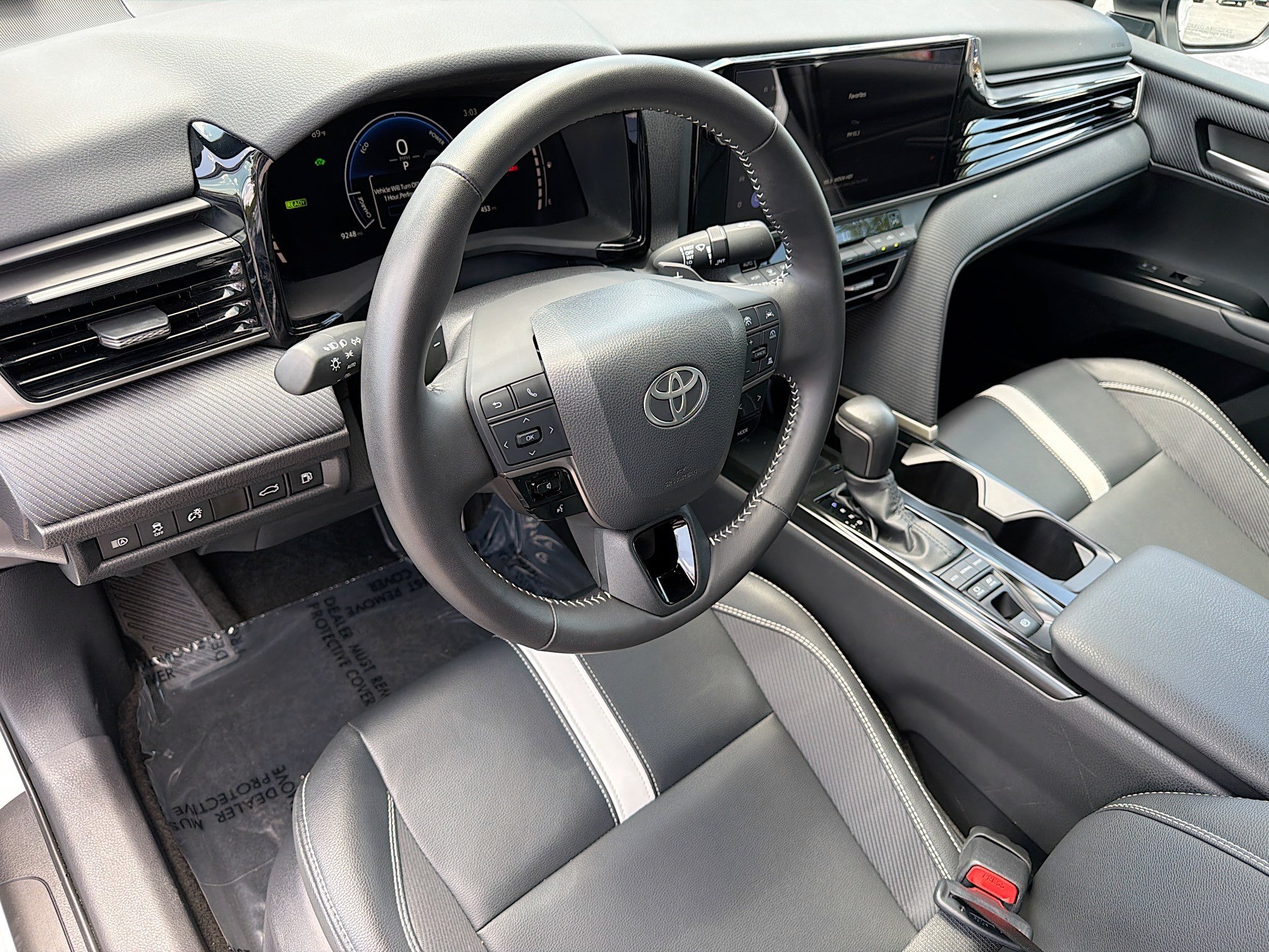 Used 2025 Toyota Camry SE w/ Multimedia Upgrade Package FWD image 25