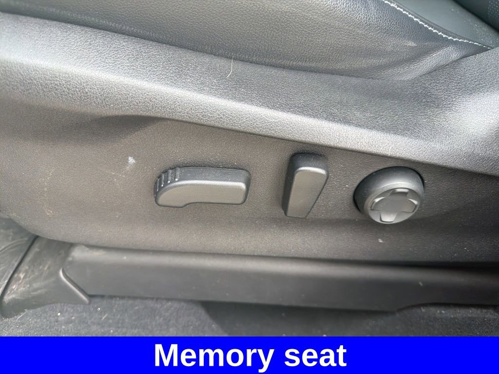 Used 2023 Subaru Ascent Limited image 18