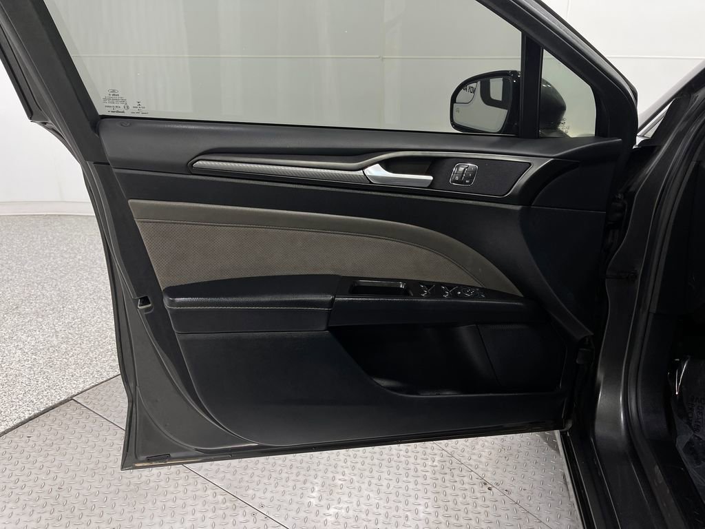 Used 2017 Ford Fusion Sport w/ Equipment Group 401A image 14