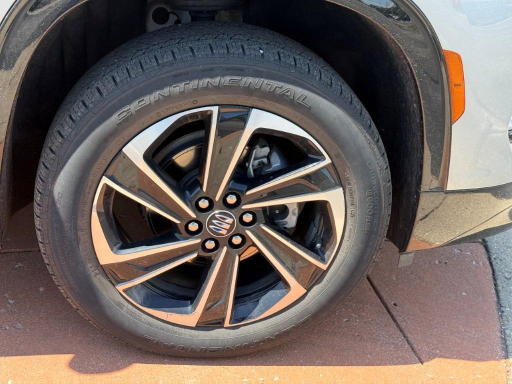 Used 2025 Buick Enclave Sport Touring FWD image 7