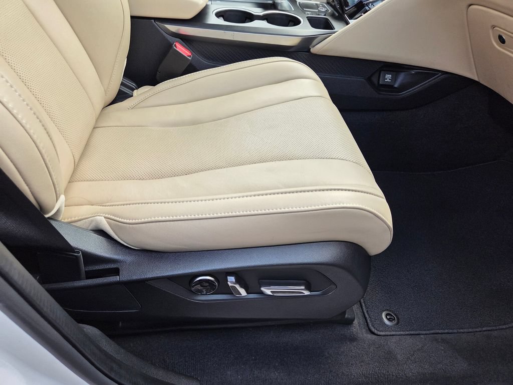 Certified 2023 Acura MDX w/ Technology Package FWD image 31