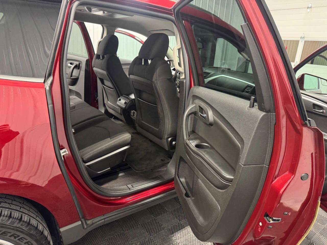 Used 2011 Chevrolet Traverse LT w/ Red Premiere Package image 22