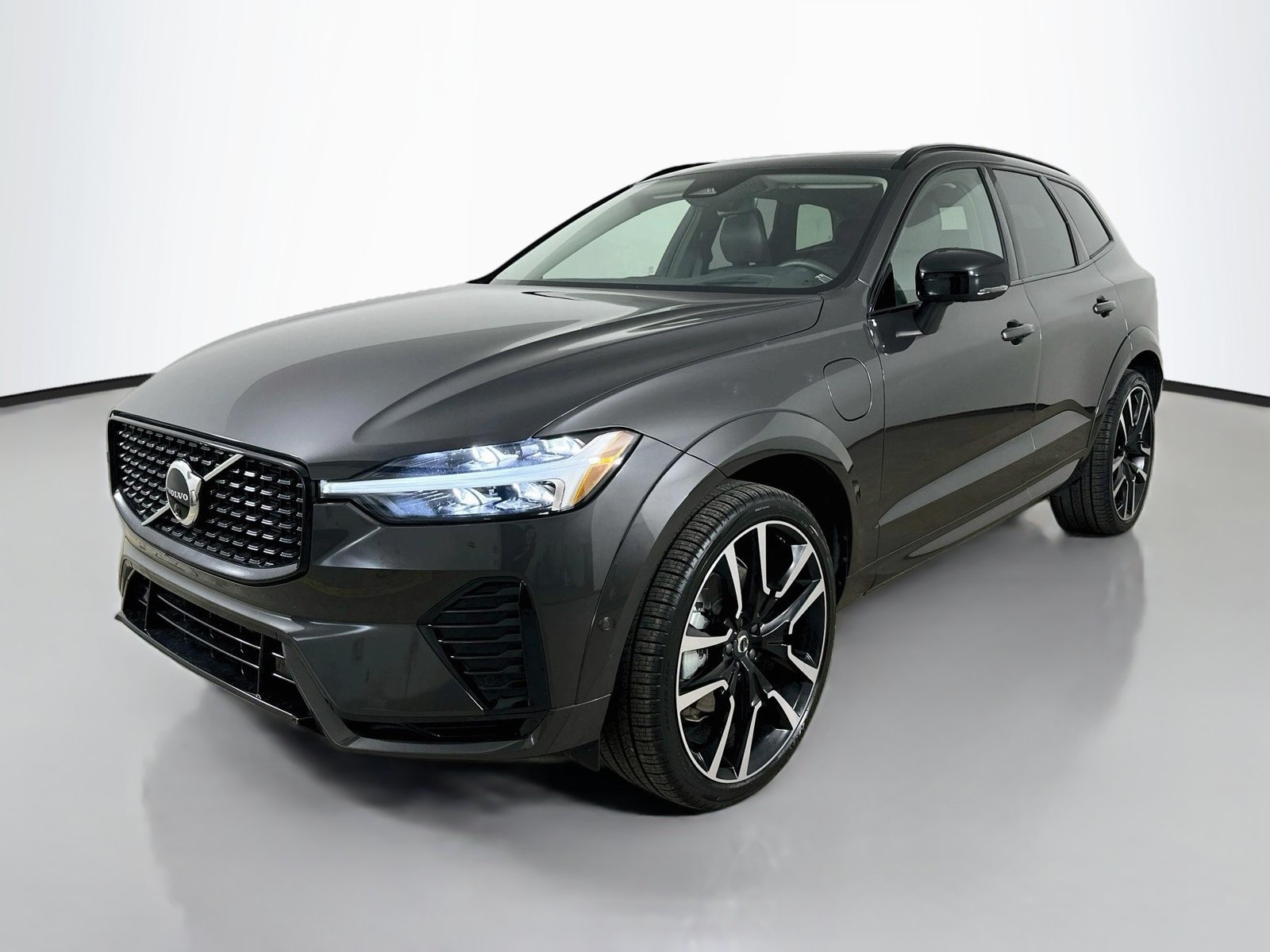 Used 2024 Volvo XC60 T8 Ultimate w/ Protection Package Premier
