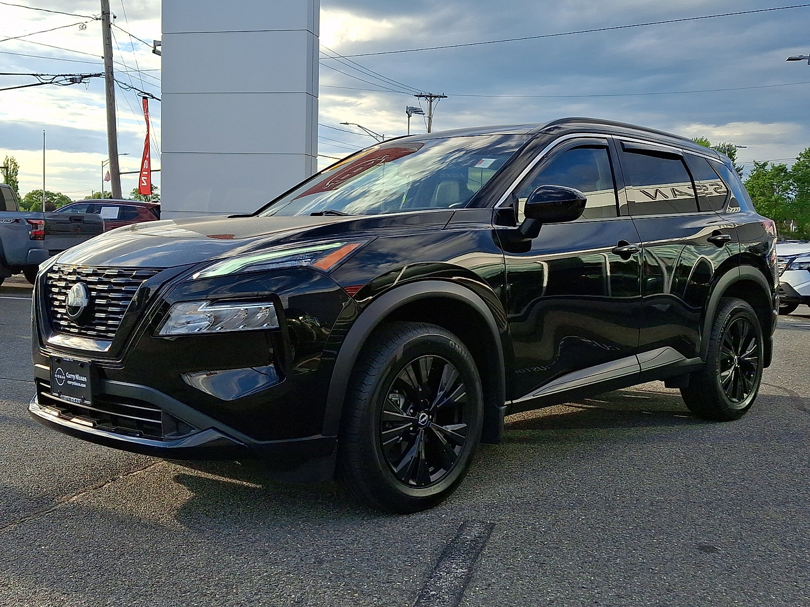 Certified 2023 Nissan Rogue SV w/ SV Premium B Package AWD/4WD image 3