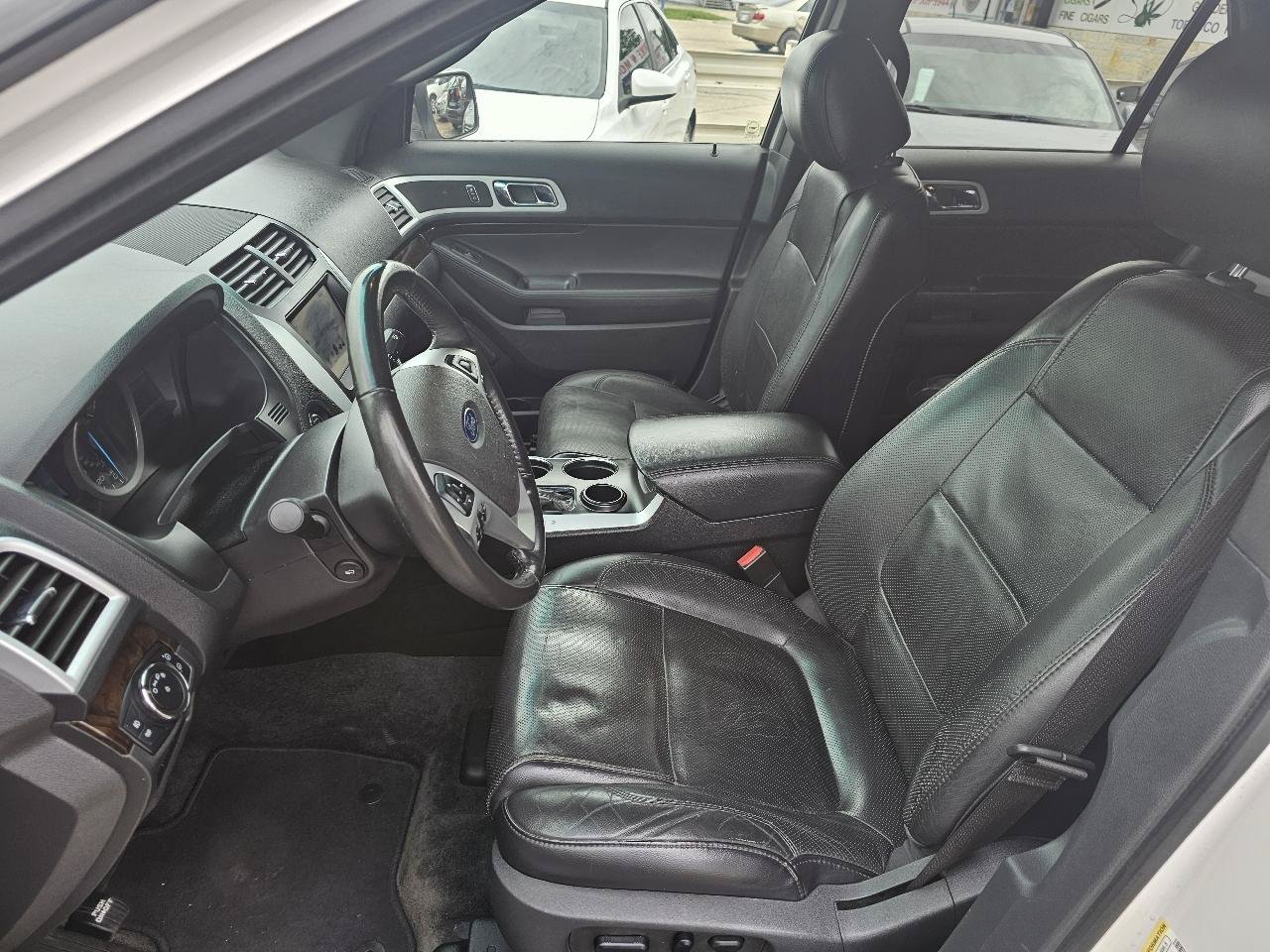 Used 2011 Ford Explorer Limited w/ 301A Rapid Spec Order Code FWD image 13