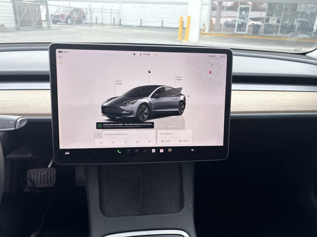 Used 2023 Tesla Model 3 Standard Range image 10