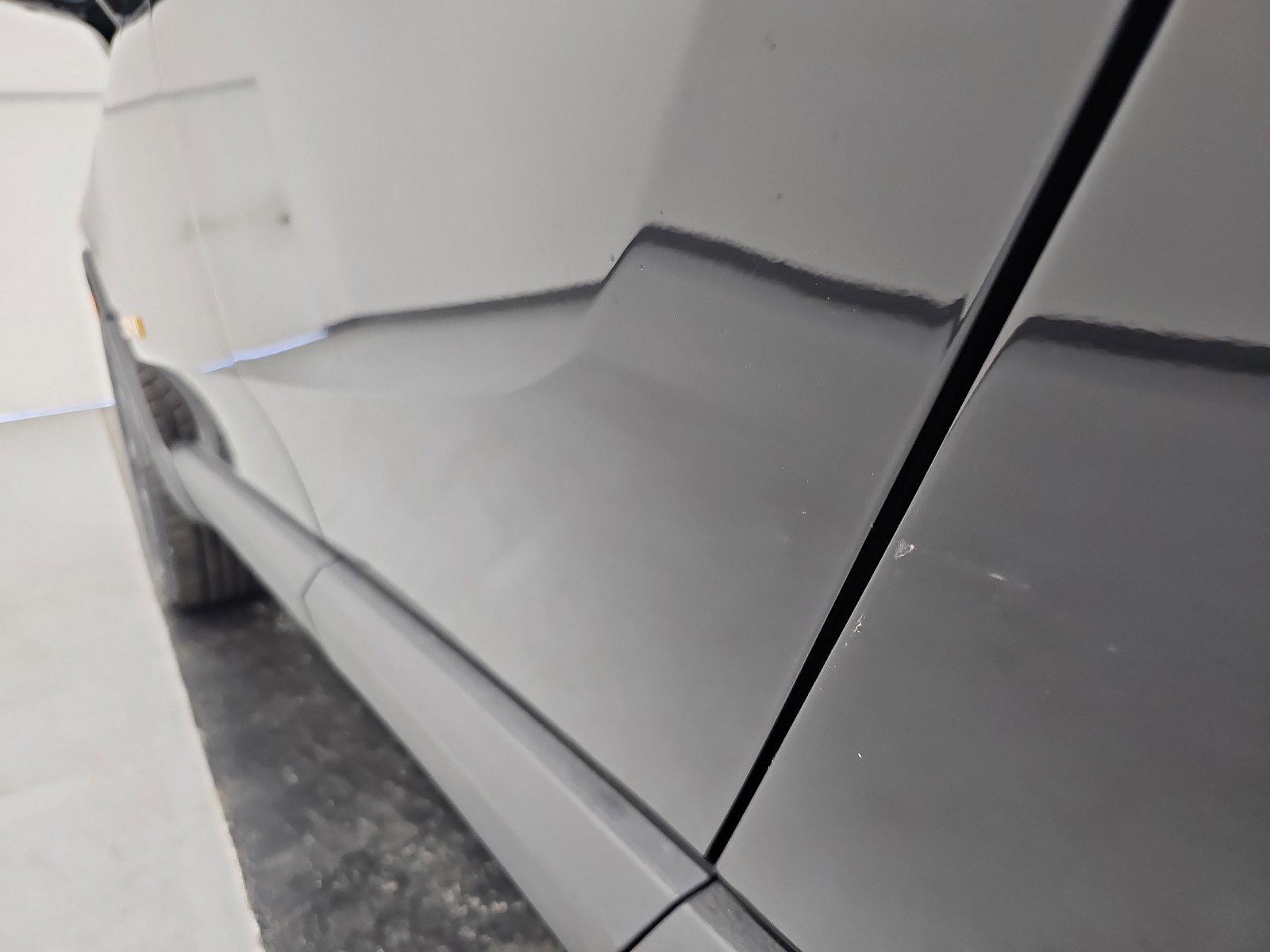 Used 2022 Rivian R1T Adventure AWD/4WD image 33