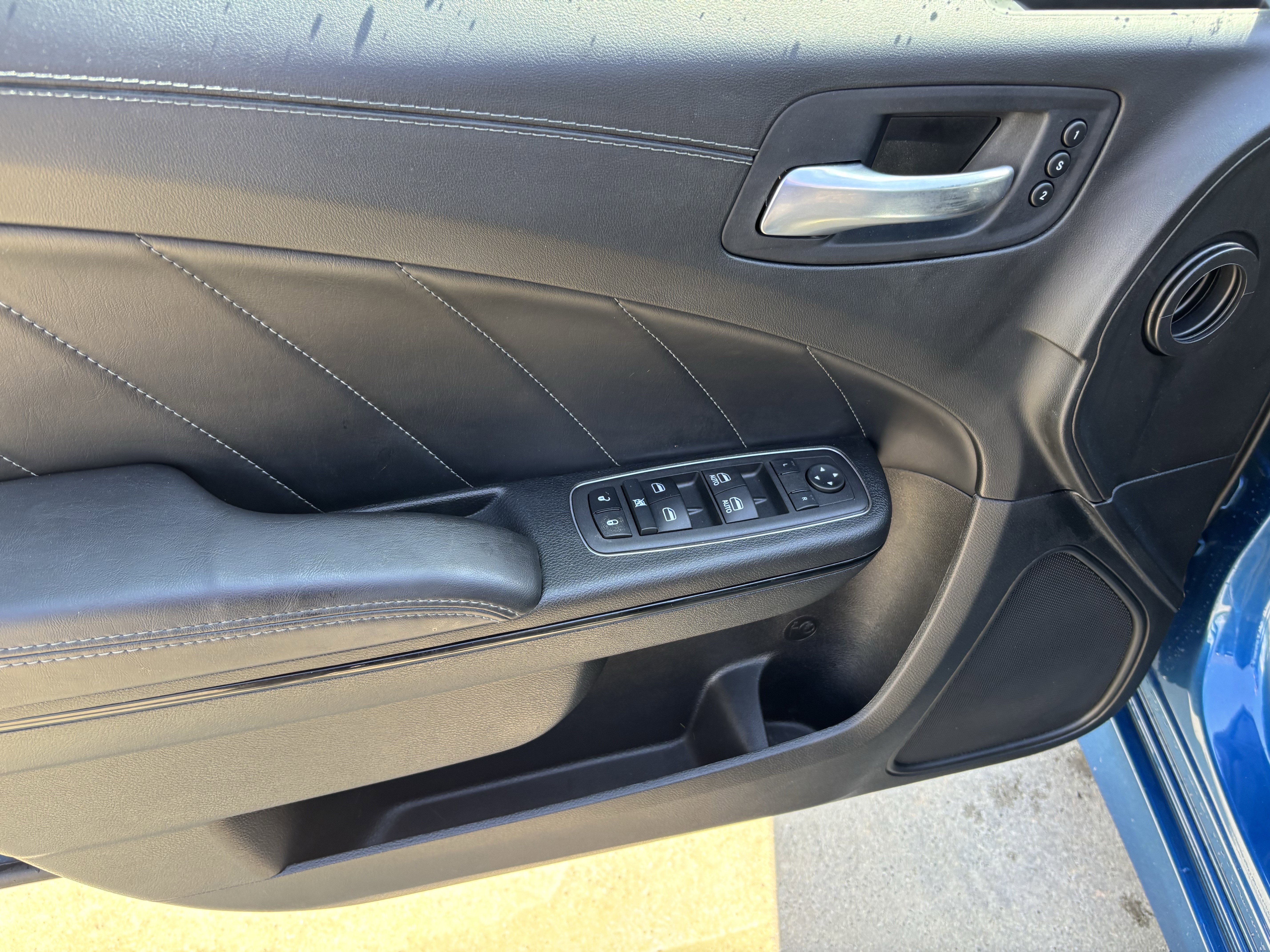 Used 2022 Dodge Charger R/T w/ Plus Group image 14