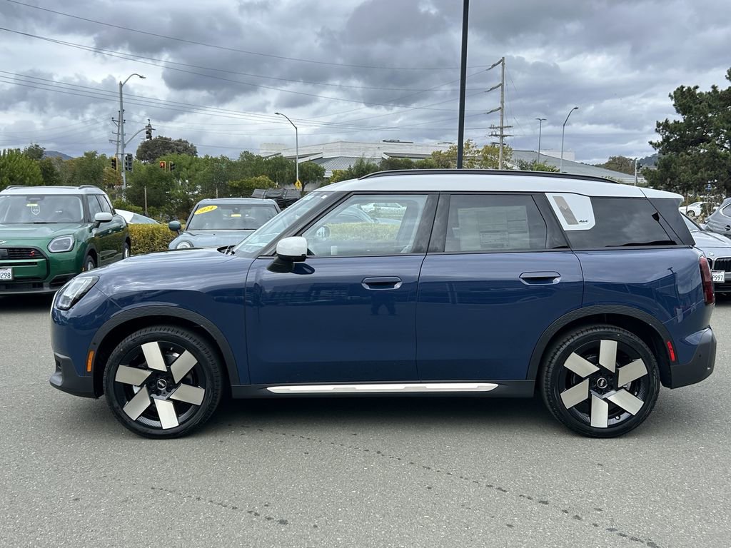 New 2026 MINI Cooper Countryman S w/ Comfort Package Max image 2