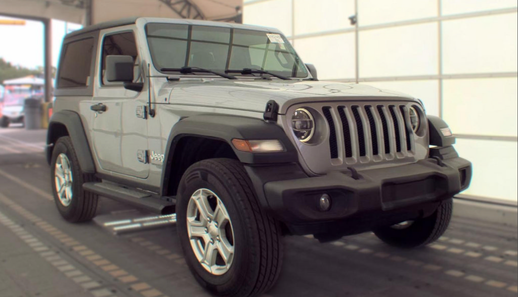 Used 2021 Jeep Wrangler Sport AWD/4WD image 4