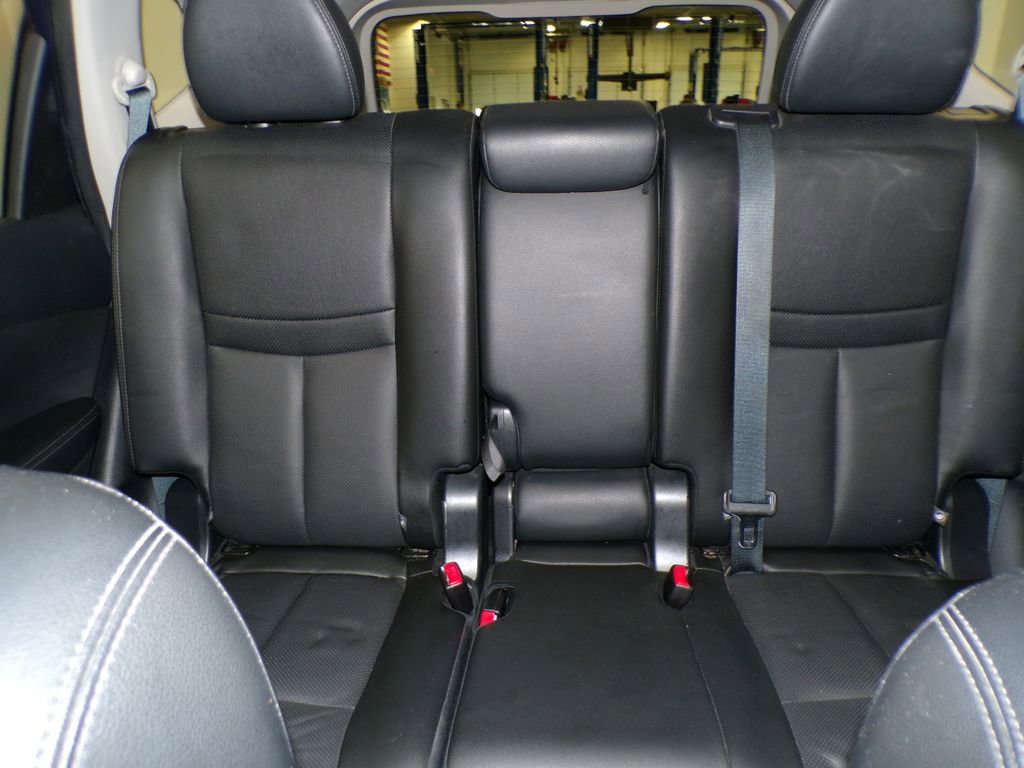 Used 2019 Nissan Rogue SL w/ Premium Package AWD/4WD image 10