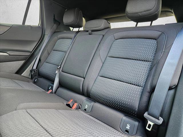 New 2026 Chevrolet Equinox LT image 18
