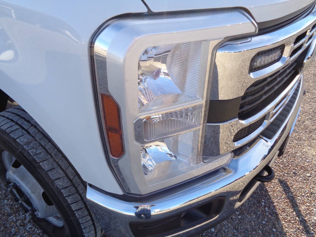 Used 2024 Ford F350 XL w/ XL Chrome Package image 20