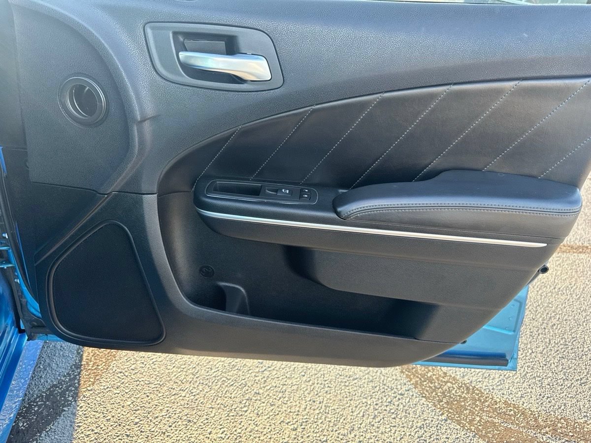 Used 2018 Dodge Charger R/T Scat Pack RWD image 38