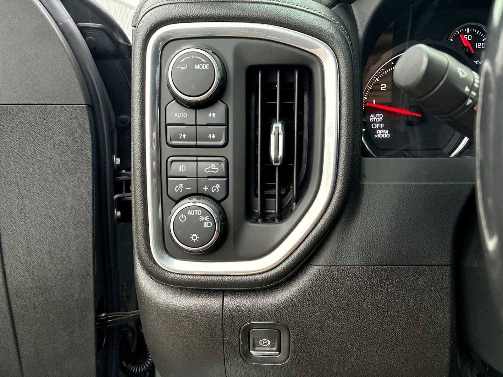 Certified 2021 Chevrolet Silverado 1500 RST w/ Z71 Off-Road Package image 17