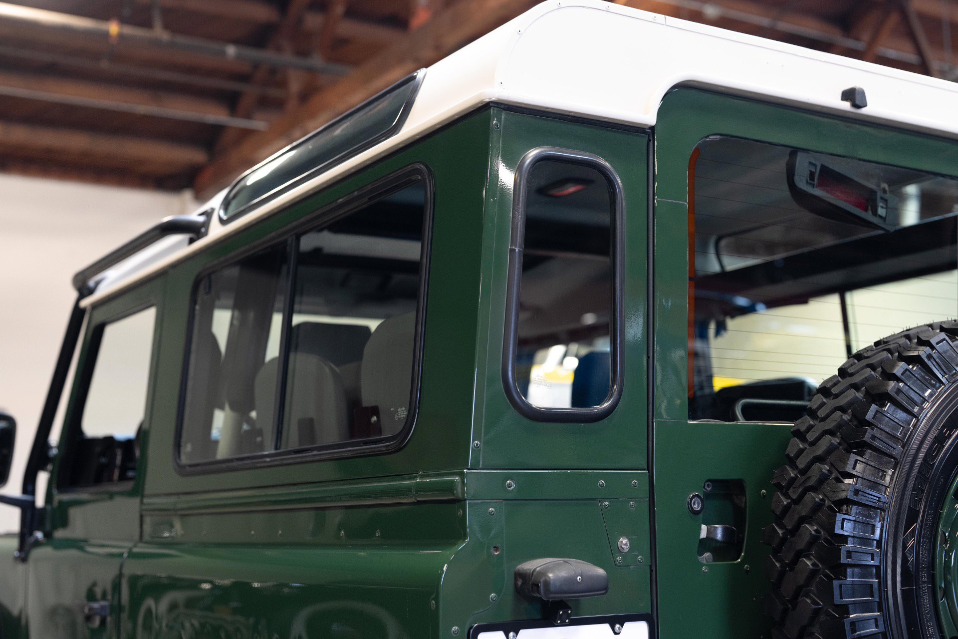Used 1997 Land Rover Defender 90 image 37