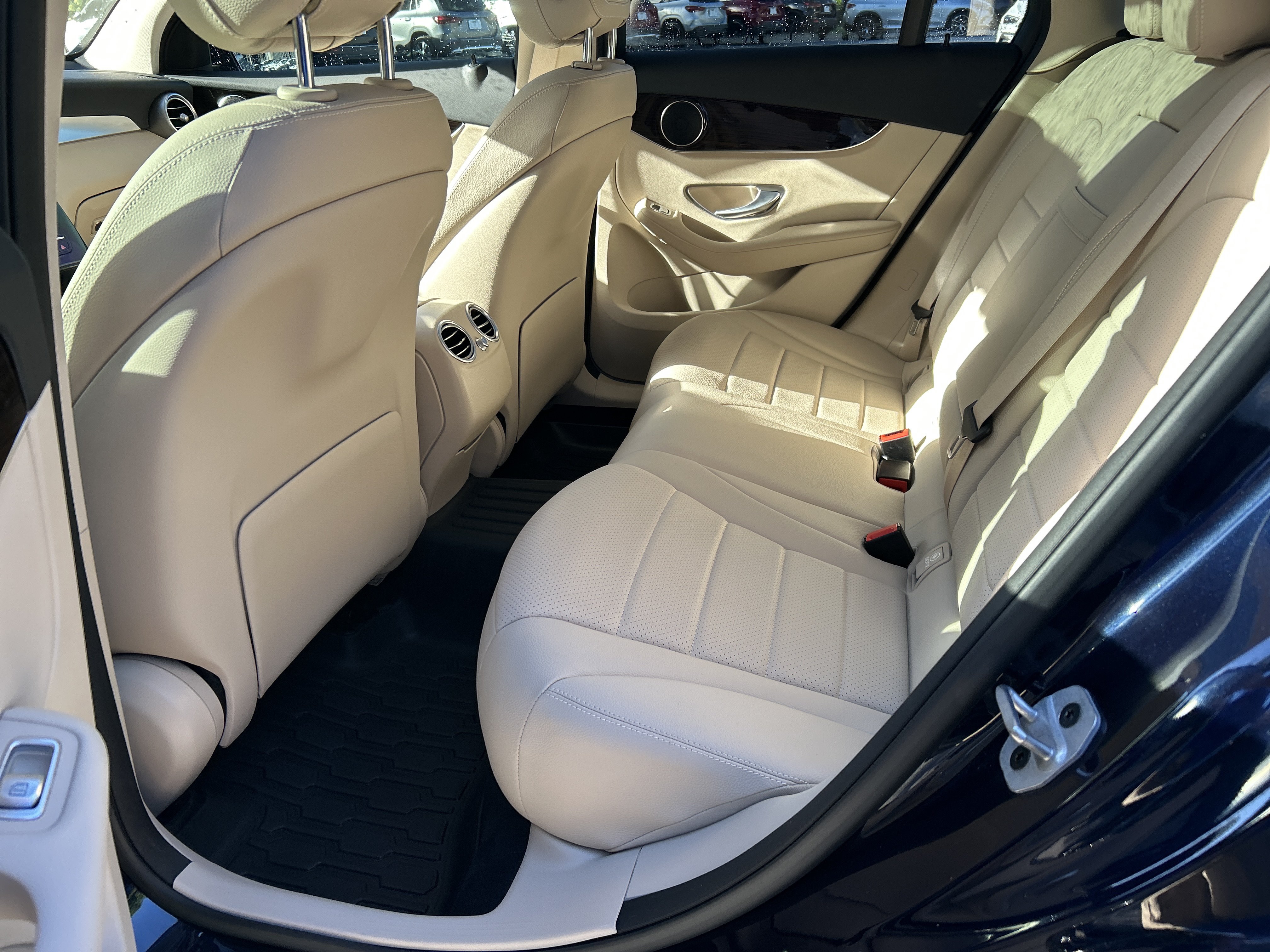 Certified 2021 Mercedes-Benz GLC 300 image 41