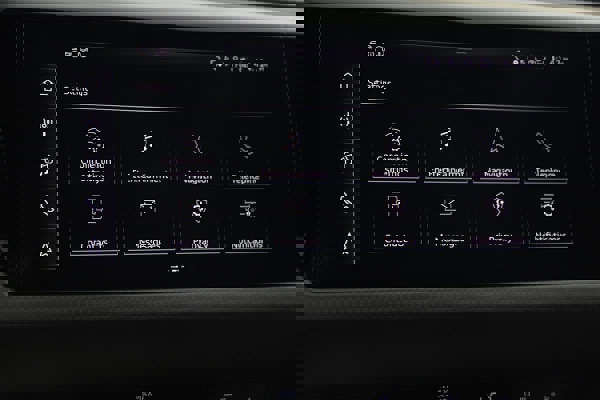 Used 2024 Audi RS e-tron GT w/ Carbon Performance Package image 66