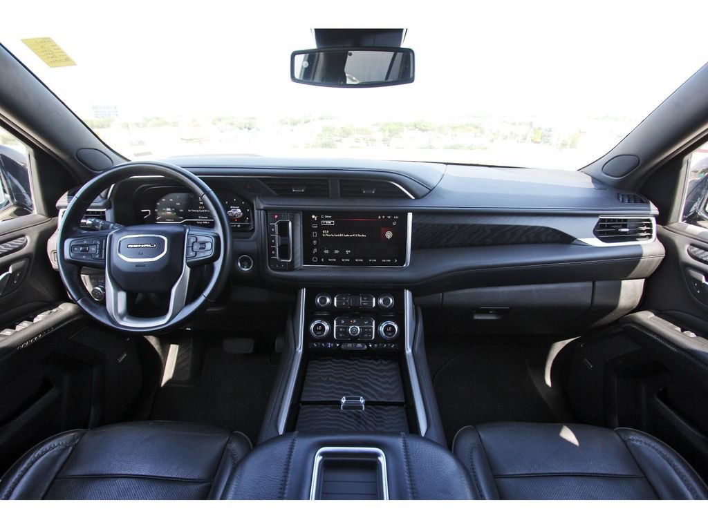 Used 2024 GMC Yukon Denali RWD image 9