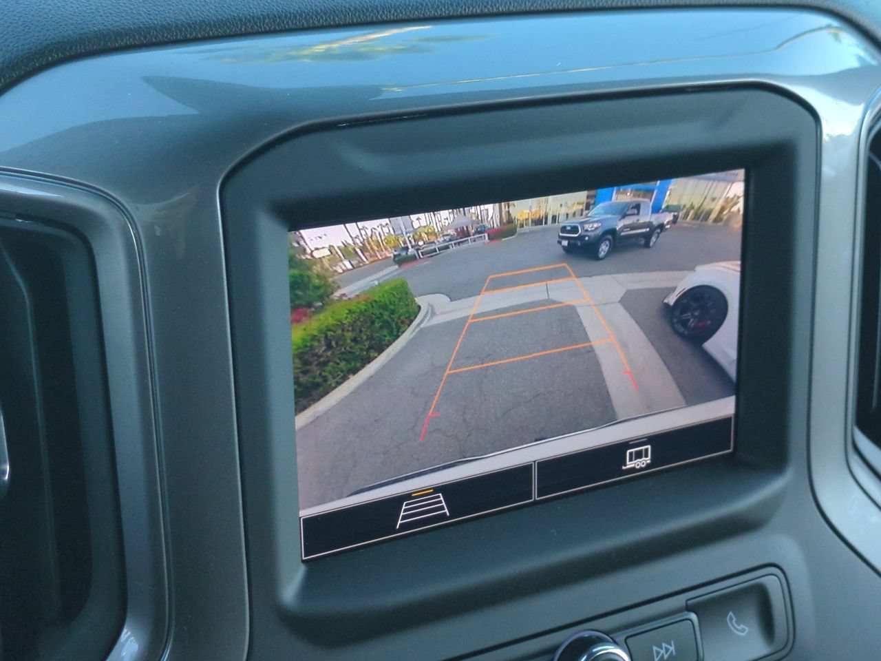 Used 2022 Chevrolet Silverado 1500 Custom RWD image 14