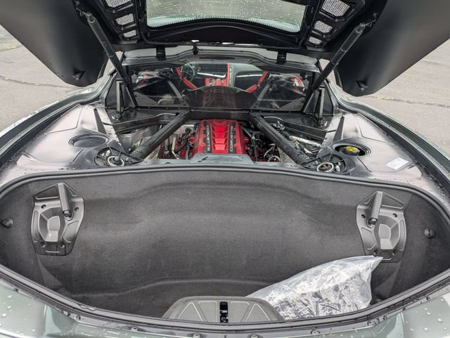 Used 2022 Chevrolet Corvette Stingray Preferred Cpe w/ Z51 Performance Package RWD image 27