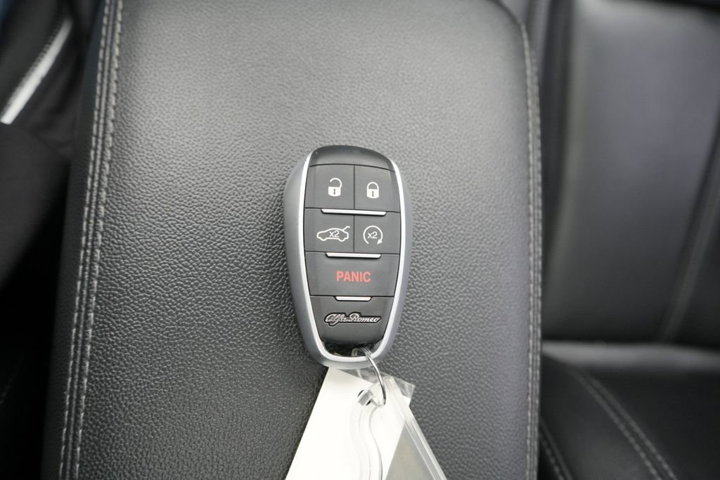 Used 2020 Alfa Romeo Stelvio Ti w/ Active Blind Spot Package image 38
