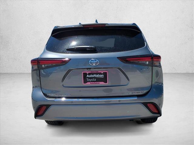 New 2026 Toyota Highlander Platinum AWD/4WD image 8