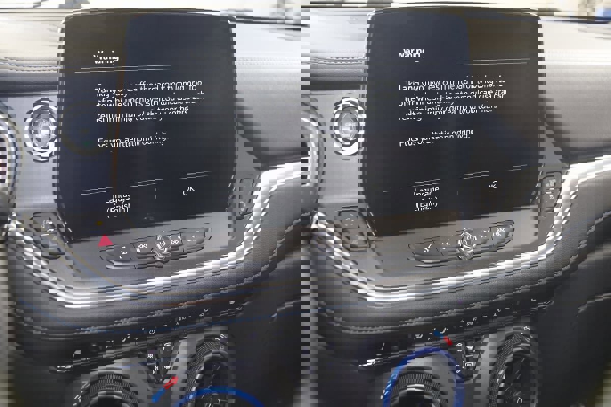 Used 2023 Chevrolet Blazer RS image 33