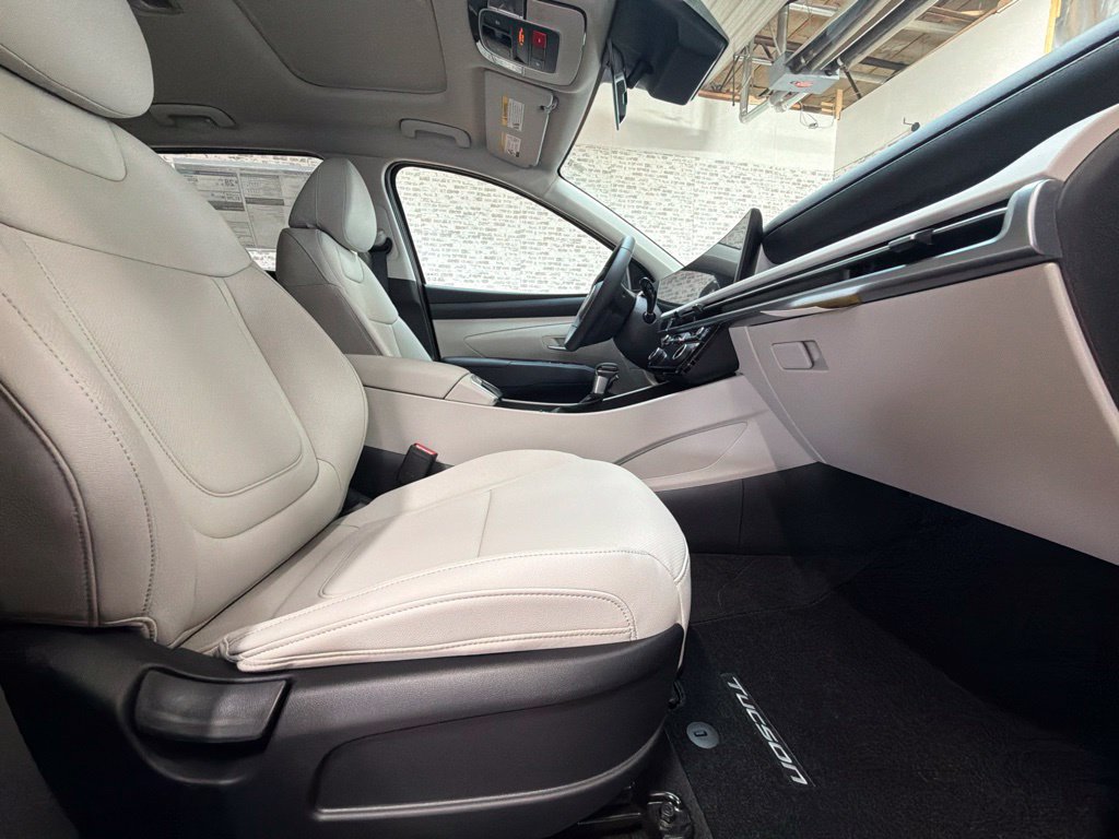 New 2026 Hyundai Tucson SEL FWD image 12