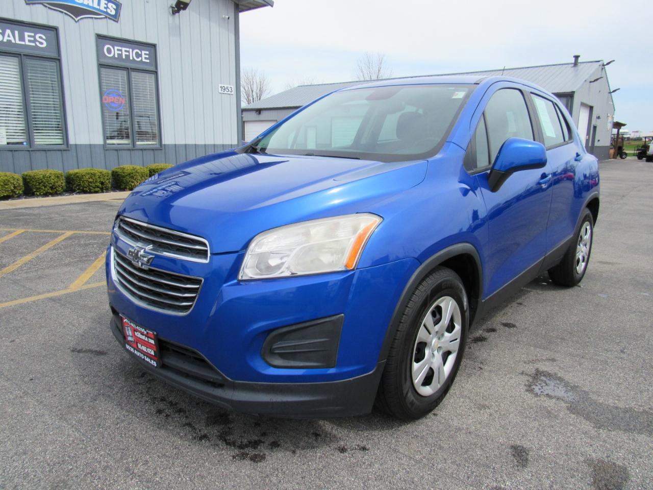Used 2015 Chevrolet Trax LS FWD image 1