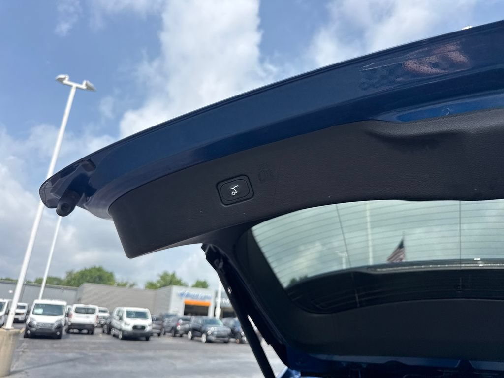 Used 2024 Ford Edge SEL w/ Sport Appearance Package AWD/4WD image 11