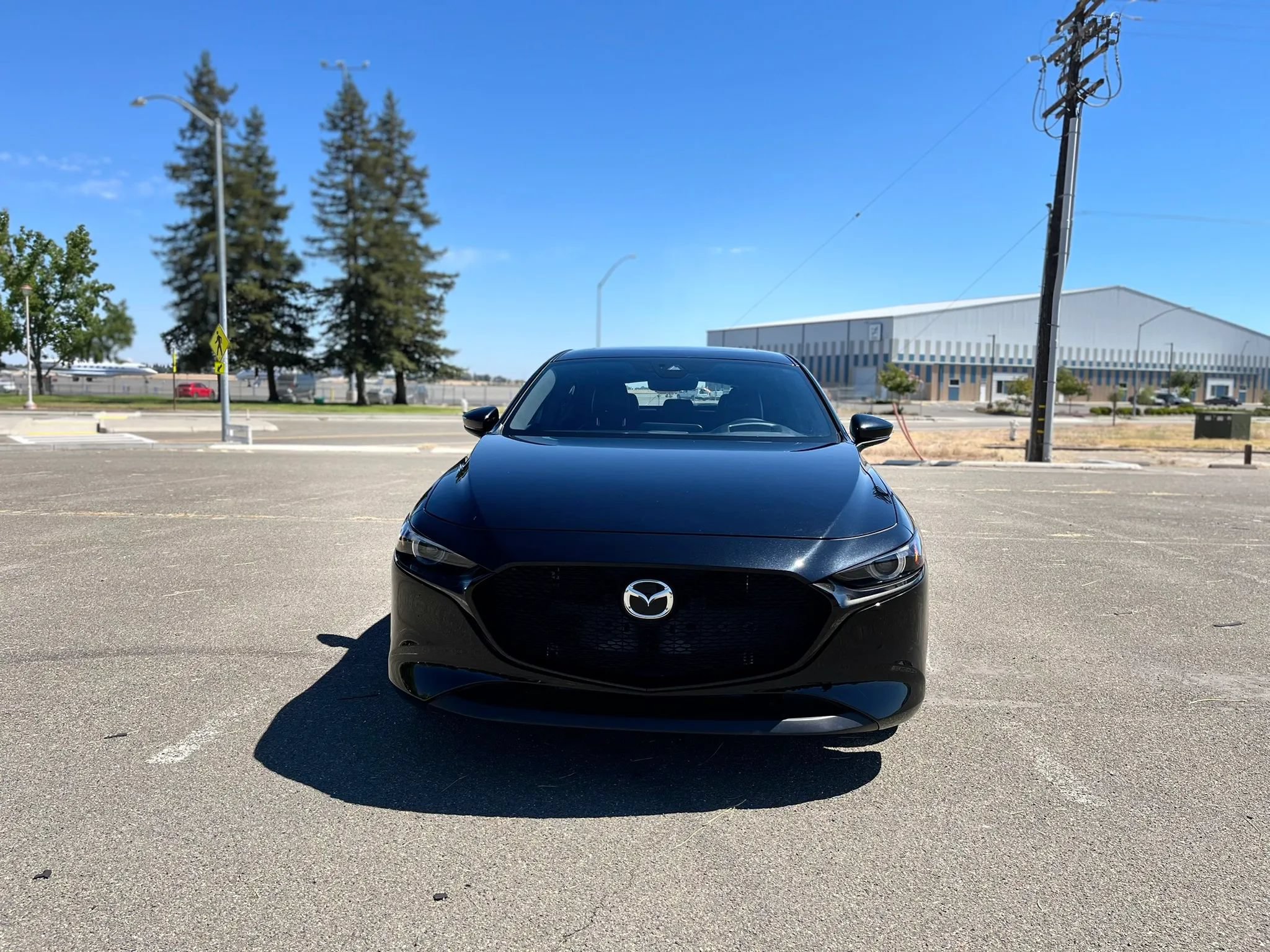 Used 2022 MAZDA MAZDA3 s FWD image 2