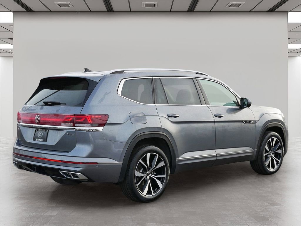 Used 2024 Volkswagen Atlas SEL Premium R-Line image 6